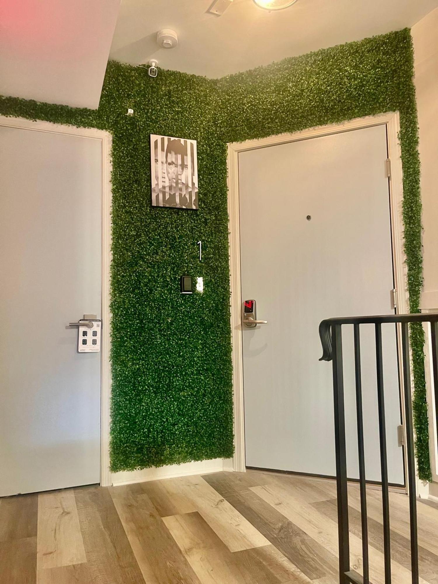 Modern Fully Renovated Suite & Loft In Downtown เทรนตัน ภายนอก รูปภาพ